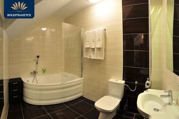 Фото номера Трехместный номер Отель Hotel Villa Bolestraszyce г. Bolestraszyce 5